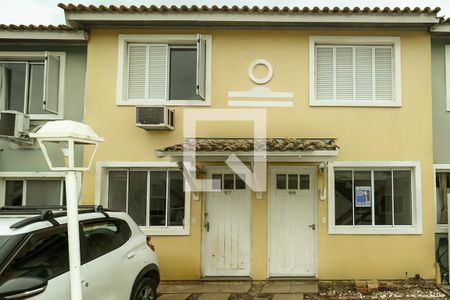 Casa de condomínio à venda com 81m², 2 quartos e 1 vaga Casa de condomínio à venda com 81m², 2 quartos e 1 vagaFachada