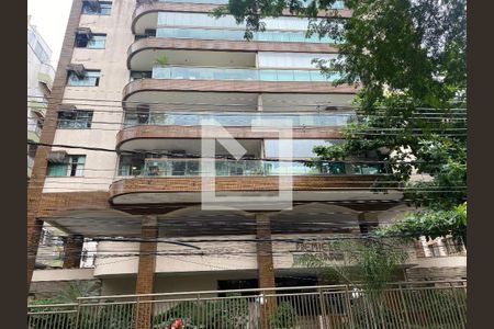 Apartamento à venda com 124m², 3 quartos e 2 vagasFachada
