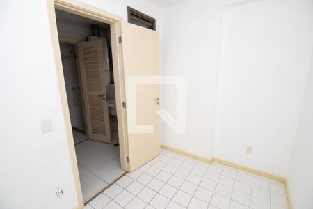 Apartamento à venda com 124m², 3 quartos e 2 vagasQuarto de Serviço