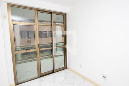 Apartamento à venda com 124m², 3 quartos e 2 vagasQuarto 