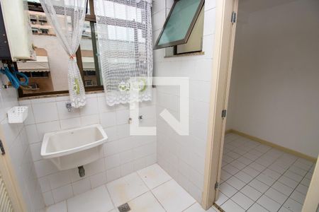 Apartamento à venda com 124m², 3 quartos e 2 vagasÁrea de Serviço