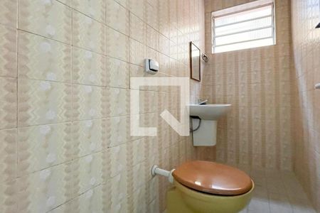 Casa à venda com 185m², 3 quartos e 2 vagas Casa à venda com 185m², 3 quartos e 2 vagasLavabo