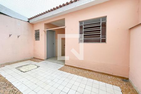 Casa à venda com 185m², 3 quartos e 2 vagas Casa à venda com 185m², 3 quartos e 2 vagasQuintal