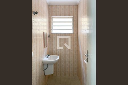 Casa à venda com 185m², 3 quartos e 2 vagas Casa à venda com 185m², 3 quartos e 2 vagasLavabo