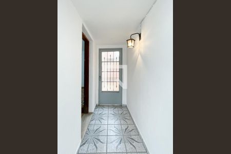 Casa à venda com 185m², 3 quartos e 2 vagas Casa à venda com 185m², 3 quartos e 2 vagasEntrada