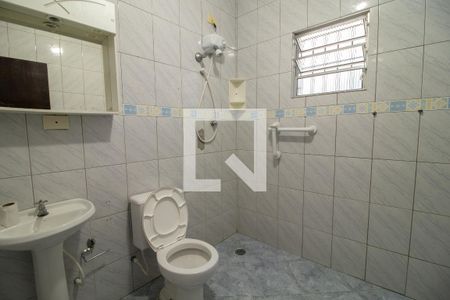 Casa para alugar com 119m², 4 quartos e 3 vagasBanheiro 1