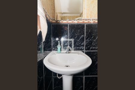 Casa à venda com 151m², 3 quartos e 2 vagasBanheiro