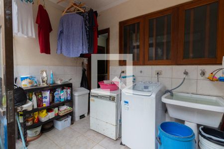 Casa à venda com 200m², 3 quartos e 3 vagasÁrea de Serviço