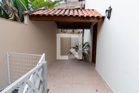 Casa à venda com 200m², 3 quartos e 3 vagasCorredor