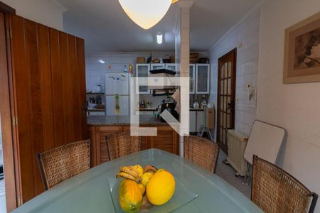 Casa à venda com 200m², 3 quartos e 3 vagasCozinha