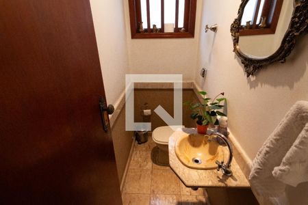 Casa à venda com 200m², 3 quartos e 3 vagasLavabo