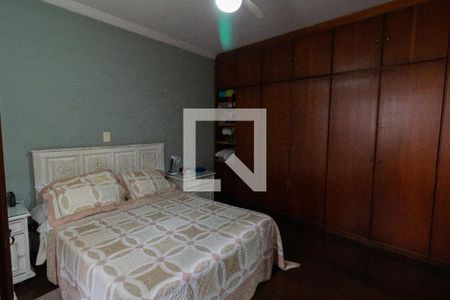 Casa à venda com 200m², 3 quartos e 3 vagasSuíte 1