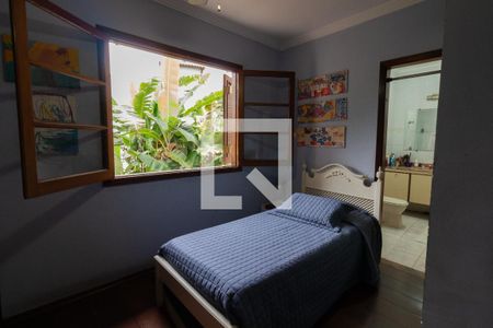 Casa à venda com 200m², 3 quartos e 3 vagasSuíte 2