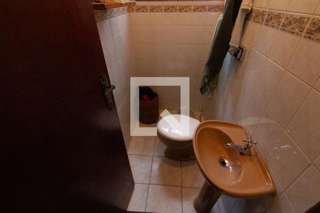 Casa à venda com 200m², 3 quartos e 3 vagasBanheiro de serviço