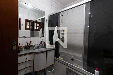Casa à venda com 200m², 3 quartos e 3 vagasBanheiro da Suíte 1