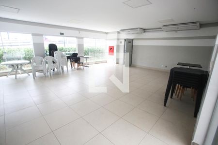 Apartamento para alugar com 55m², 2 quartos e 1 vagaÁrea comum - Salão de festas