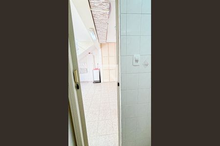 Casa à venda com 186m², 3 quartos e 3 vagas Casa à venda com 186m², 3 quartos e 3 vagasBanheiro - Area de Serviço