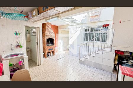 Casa à venda com 186m², 3 quartos e 3 vagas Casa à venda com 186m², 3 quartos e 3 vagasQuintal