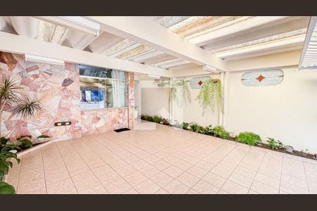 Casa à venda com 186m², 3 quartos e 3 vagas Casa à venda com 186m², 3 quartos e 3 vagasGaragem