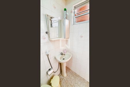 Casa à venda com 186m², 3 quartos e 3 vagas Casa à venda com 186m², 3 quartos e 3 vagasBanheiro - Area de Serviço