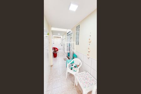 Casa à venda com 186m², 3 quartos e 3 vagas Casa à venda com 186m², 3 quartos e 3 vagasCorredor