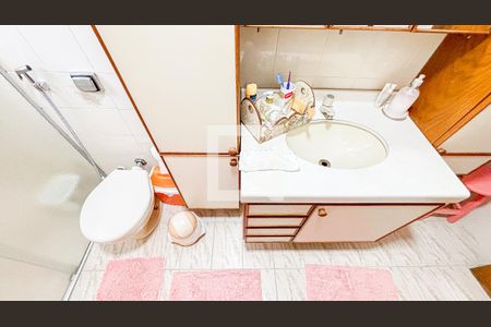 Casa à venda com 186m², 3 quartos e 3 vagas Casa à venda com 186m², 3 quartos e 3 vagasSuite