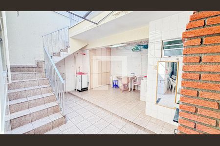 Casa à venda com 186m², 3 quartos e 3 vagas Casa à venda com 186m², 3 quartos e 3 vagasQuintal