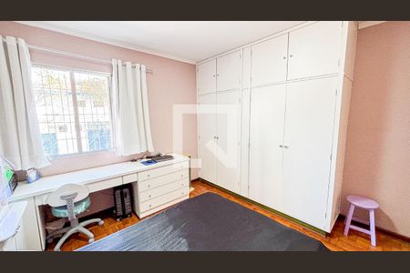 Casa à venda com 186m², 3 quartos e 3 vagas Casa à venda com 186m², 3 quartos e 3 vagasQuarto 1