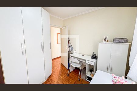 Casa à venda com 186m², 3 quartos e 3 vagas Casa à venda com 186m², 3 quartos e 3 vagasQuarto 2