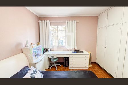 Casa à venda com 186m², 3 quartos e 3 vagas Casa à venda com 186m², 3 quartos e 3 vagasQuarto 1