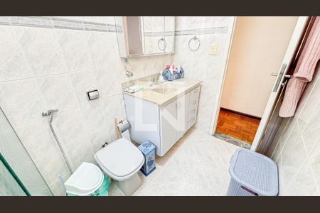 Casa à venda com 186m², 3 quartos e 3 vagas Casa à venda com 186m², 3 quartos e 3 vagasBanheiro