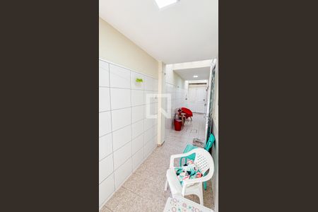 Casa à venda com 186m², 3 quartos e 3 vagas Casa à venda com 186m², 3 quartos e 3 vagasCorredor