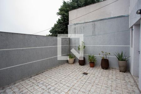 Casa à venda com 166m², 4 quartos e 4 vagas Casa à venda com 166m², 4 quartos e 4 vagasQuintal