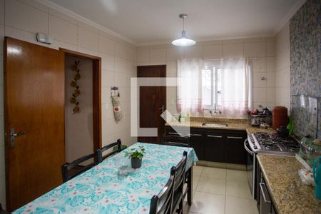 Casa à venda com 166m², 4 quartos e 4 vagas Casa à venda com 166m², 4 quartos e 4 vagasCozinha