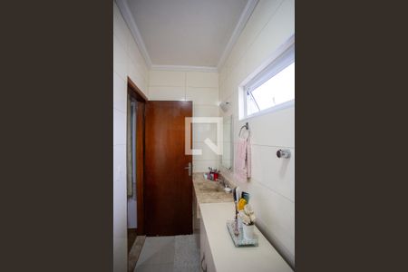 Casa à venda com 166m², 4 quartos e 4 vagas Casa à venda com 166m², 4 quartos e 4 vagasBanheiro da Suíte