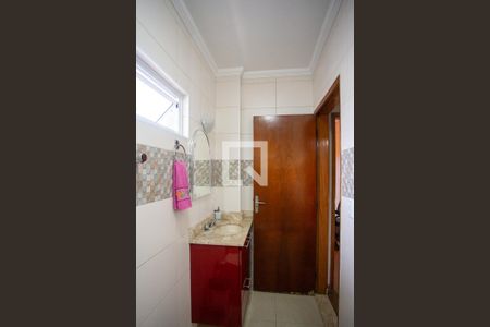 Casa à venda com 166m², 4 quartos e 4 vagas Casa à venda com 166m², 4 quartos e 4 vagasBanheiro Social