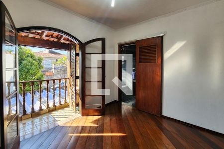 Casa à venda com 152m², 3 quartos e 2 vagasSuíte