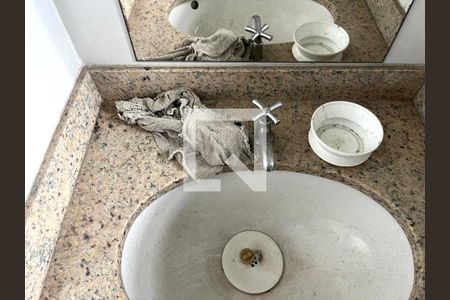 Casa à venda com 600m², 6 quartos e 5 vagas Casa à venda com 600m², 6 quartos e 5 vagasBanheiro do Sótão