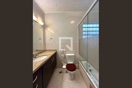 Casa à venda com 600m², 6 quartos e 5 vagas Casa à venda com 600m², 6 quartos e 5 vagasBanheiro da Suíte 3