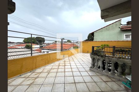 Casa à venda com 600m², 6 quartos e 5 vagas Casa à venda com 600m², 6 quartos e 5 vagasÁrea externa