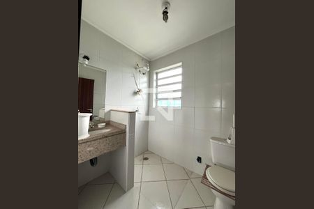 Casa à venda com 600m², 6 quartos e 5 vagas Casa à venda com 600m², 6 quartos e 5 vagasBanheiro do Sótão