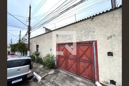 Casa à venda com 600m², 6 quartos e 5 vagas Casa à venda com 600m², 6 quartos e 5 vagasFachada