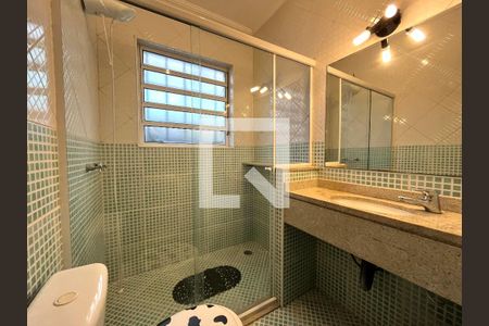 Casa à venda com 600m², 6 quartos e 5 vagas Casa à venda com 600m², 6 quartos e 5 vagasBanheiro da Suíte 1