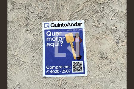 Casa à venda com 600m², 6 quartos e 5 vagas Casa à venda com 600m², 6 quartos e 5 vagasPlaquinha