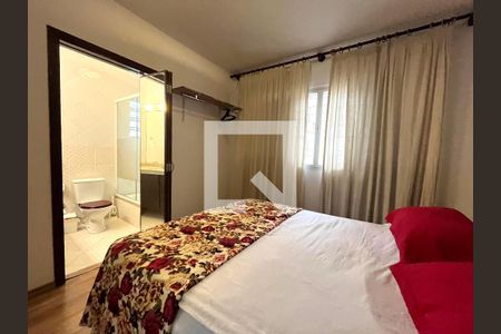 Casa à venda com 600m², 6 quartos e 5 vagas Casa à venda com 600m², 6 quartos e 5 vagasSuite 3