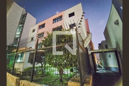 Apartamento à venda com 70m², 2 quartos e 1 vagaFachada