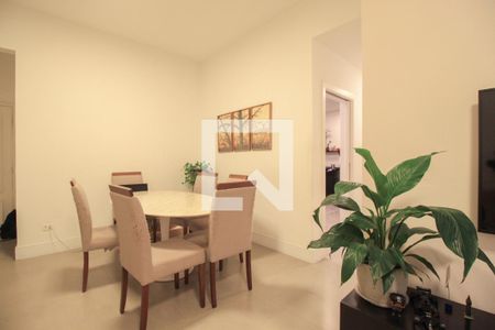 Apartamento à venda com 70m², 2 quartos e 1 vagaSala