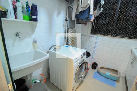 Apartamento à venda com 70m², 2 quartos e 1 vagaÁrea de Serviço