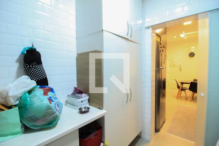 Apartamento à venda com 70m², 2 quartos e 1 vagaÁrea de Serviço