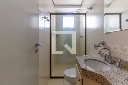 Apartamento à venda com 67m², 2 quartos e 2 vagasBanheiro da Suíte 1